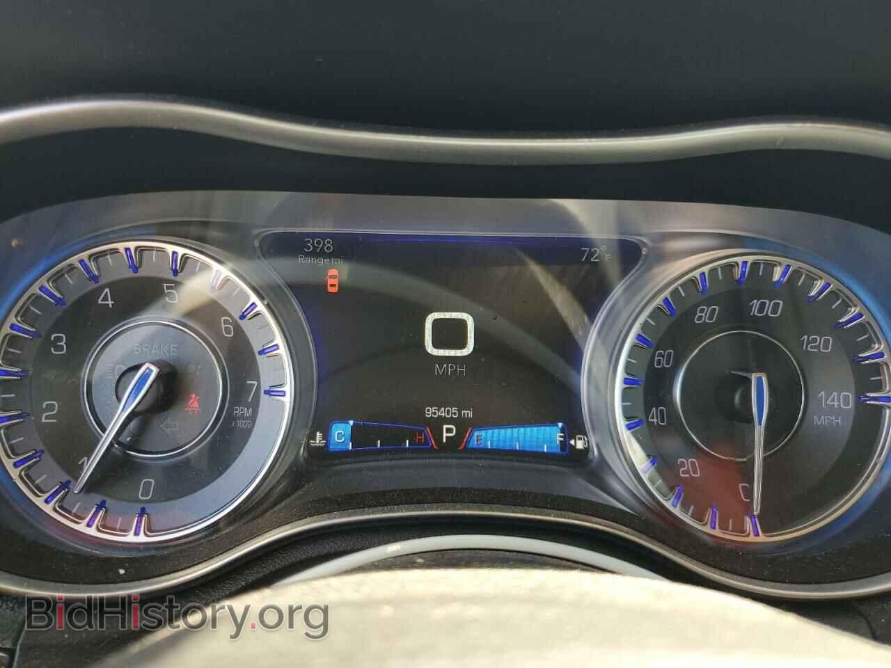 2018 CHRYSLER 300 - VIN: 2C3CCAEG2JH263866 - Фото 9