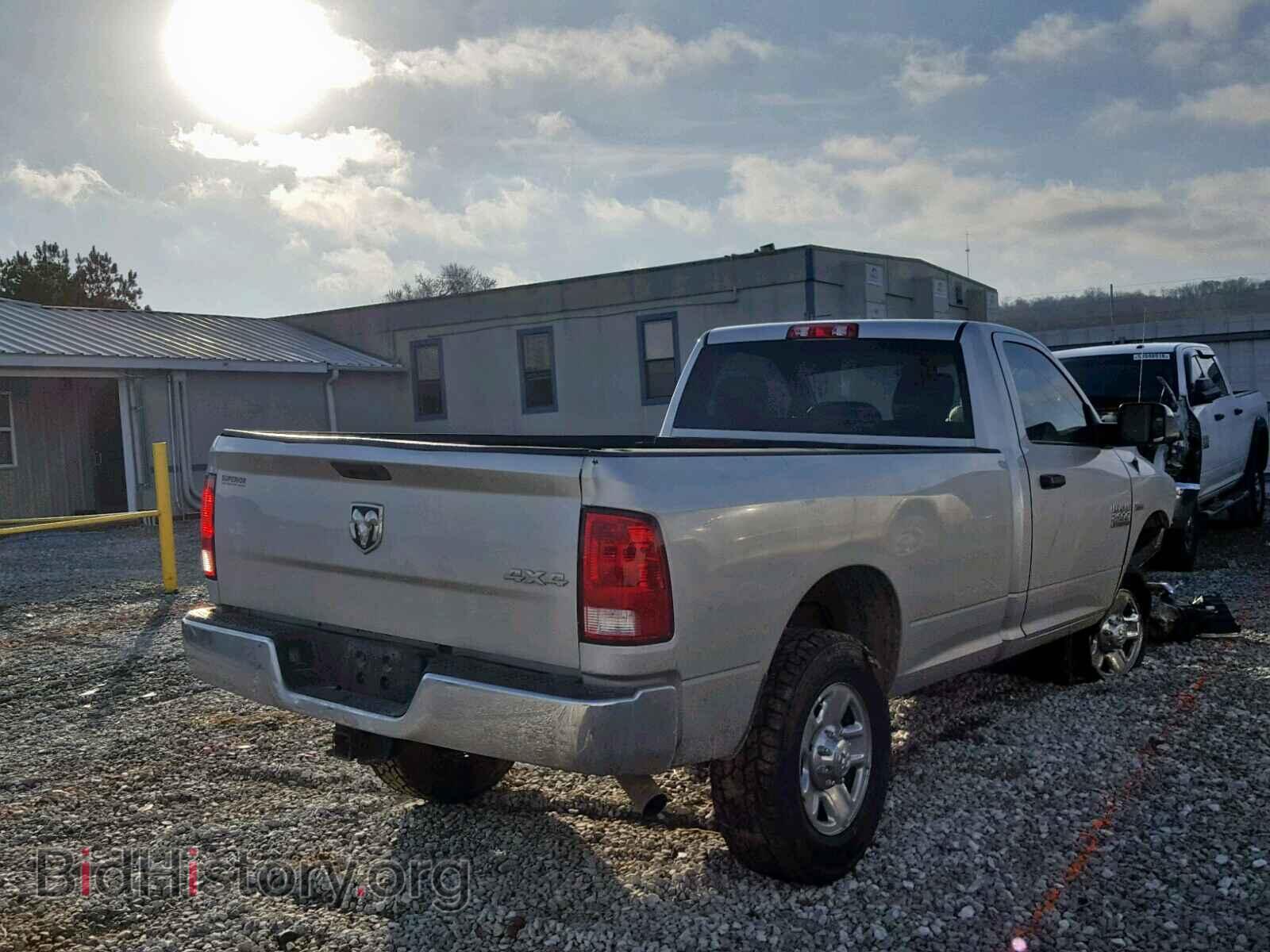 2017 RAM 2500 ST - VIN: 3C6MR5AJ7HG562617 - Фото 4