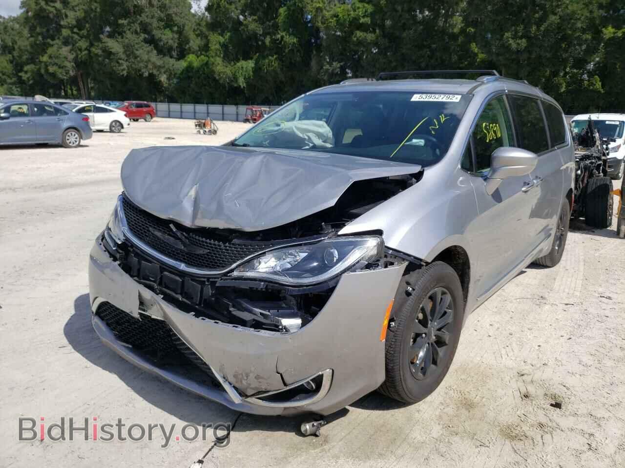 2019 CHRYSLER PACIFICA - VIN: 2C4RC1BG8KR597356 - Фото 2