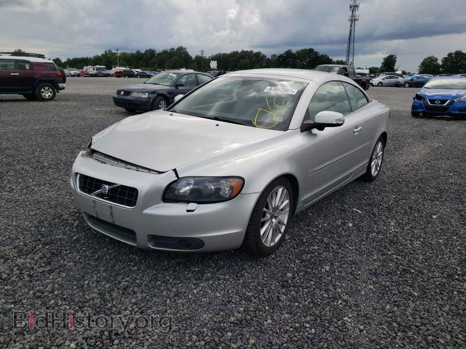 2009 VOLVO C70 - VIN: YV1MC67229J072547 - Фото 2