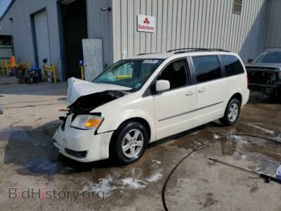 2010 Dodge CARAVAN SXT, белый — VIN 2D4RN5D14AR485858, Copart