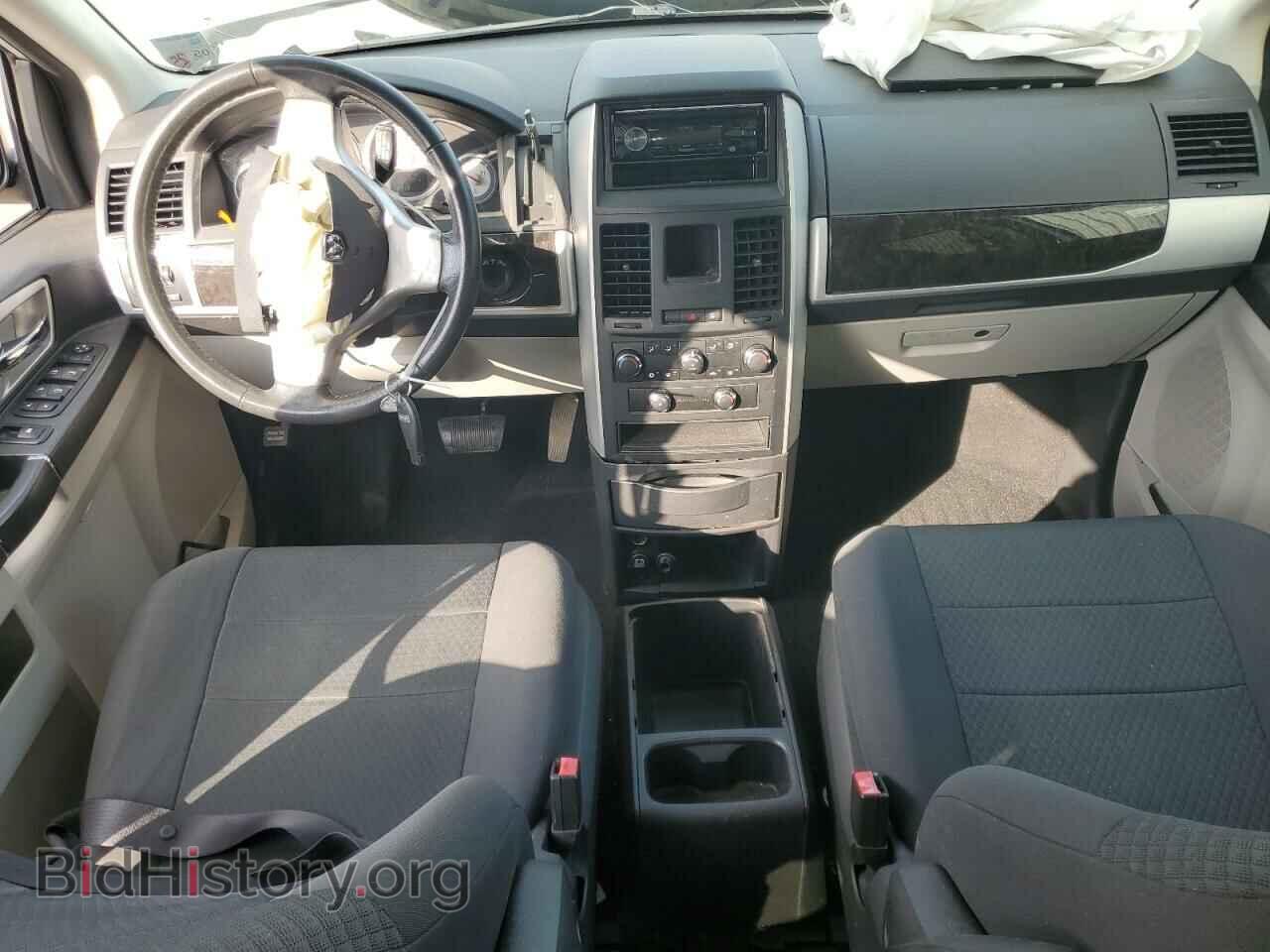 2010 DODGE CARAVAN - VIN: 2D4RN5D14AR485858 - Фото 8