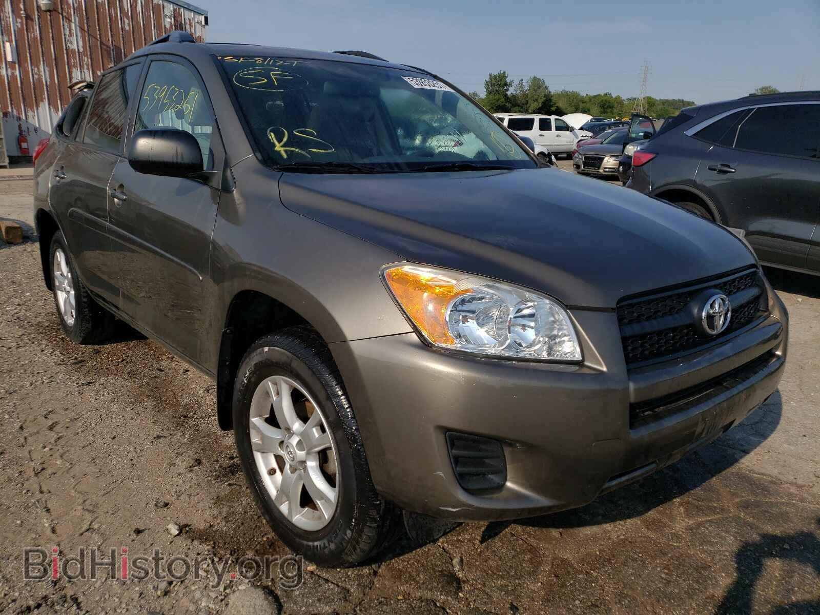 Photo 2T3ZF4DV4BW081411 - TOYOTA RAV4 2011