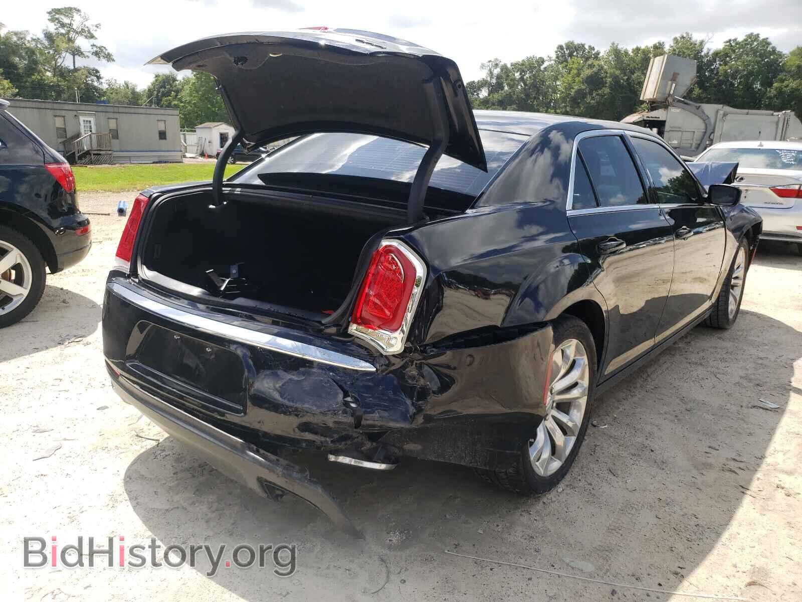 2017 CHRYSLER 300 - VIN: 2C3CCAAG2HH577176 - Фото 4