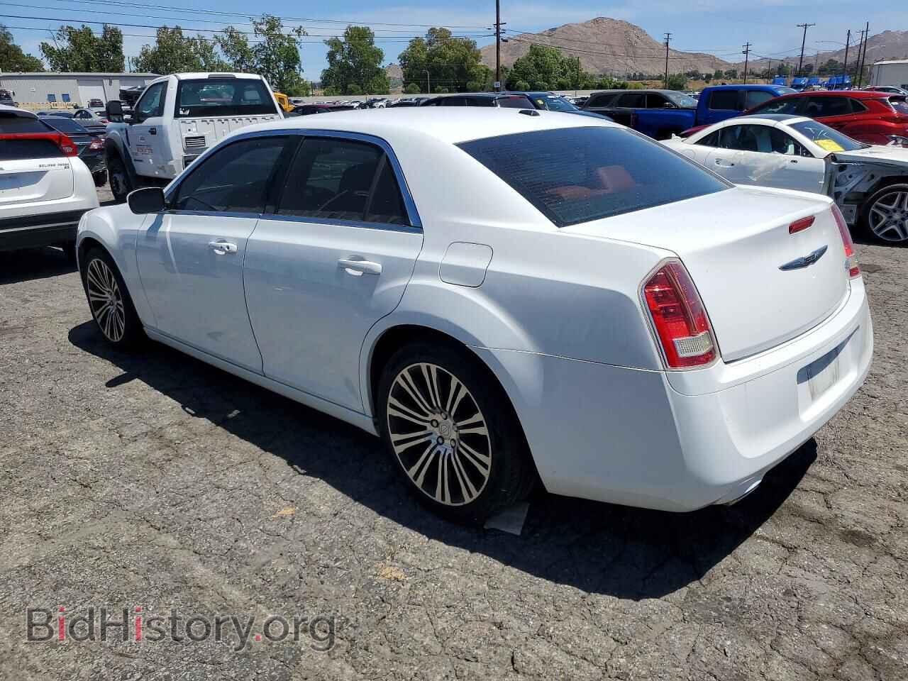 2013 CHRYSLER 300 - VIN: 2C3CCABG7DH556316 - Photo 2
