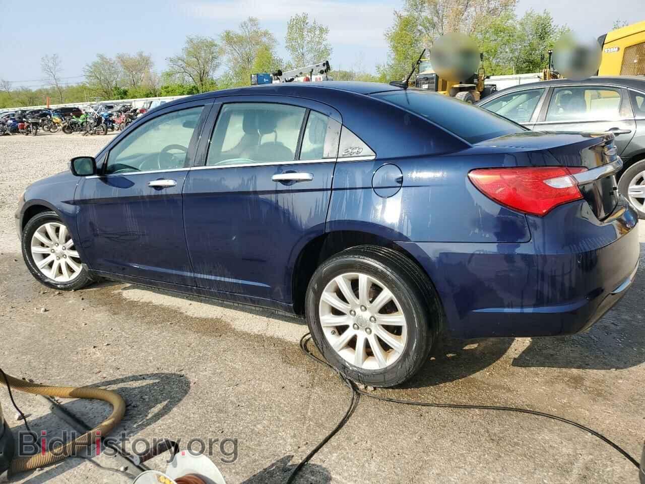 2013 CHRYSLER 200 - VIN: 1C3CCBCG4DN555636 - Фото 2