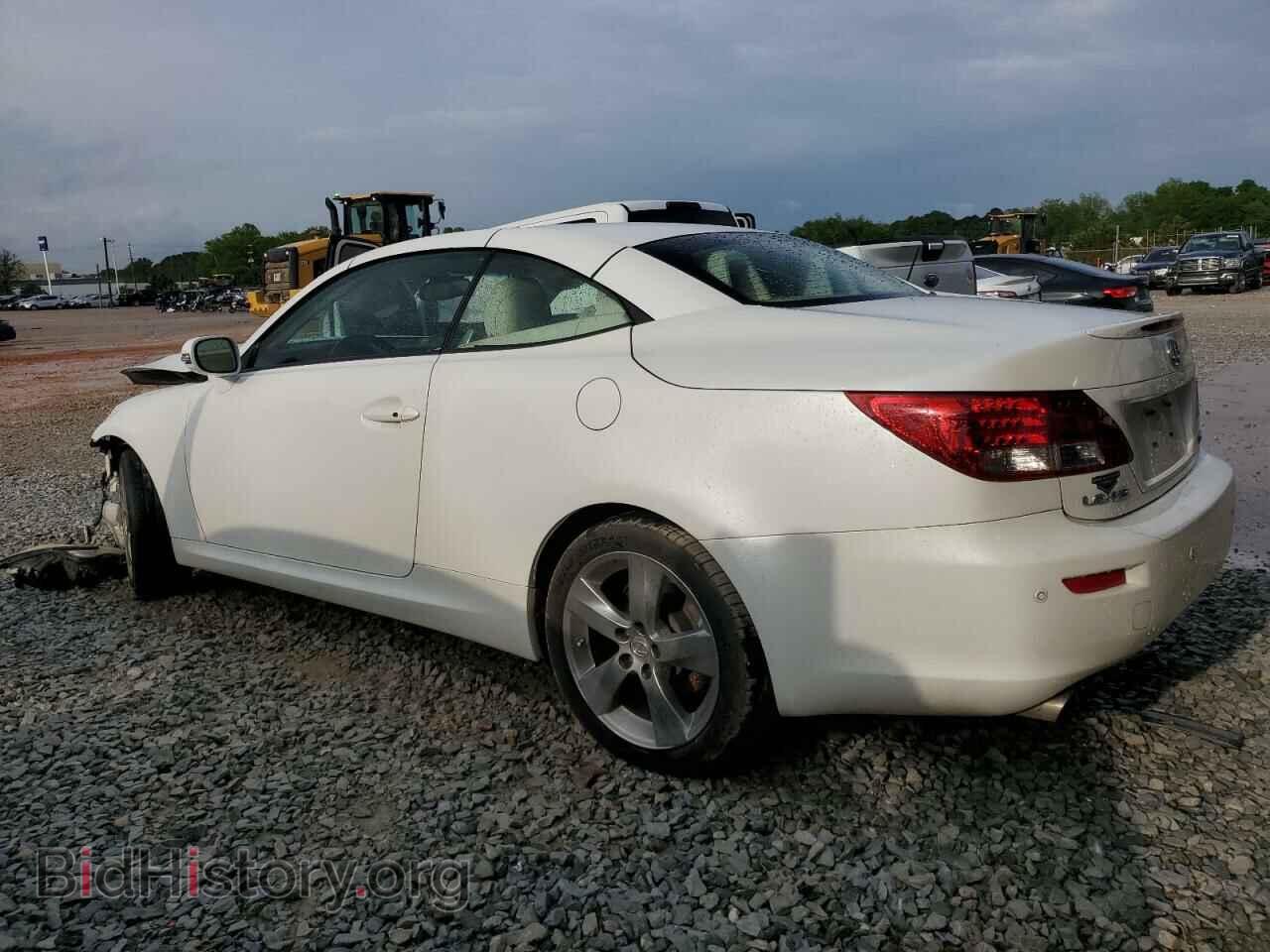2010 LEXUS IS - VIN: JTHFF2C29A2512006 - Photo 2