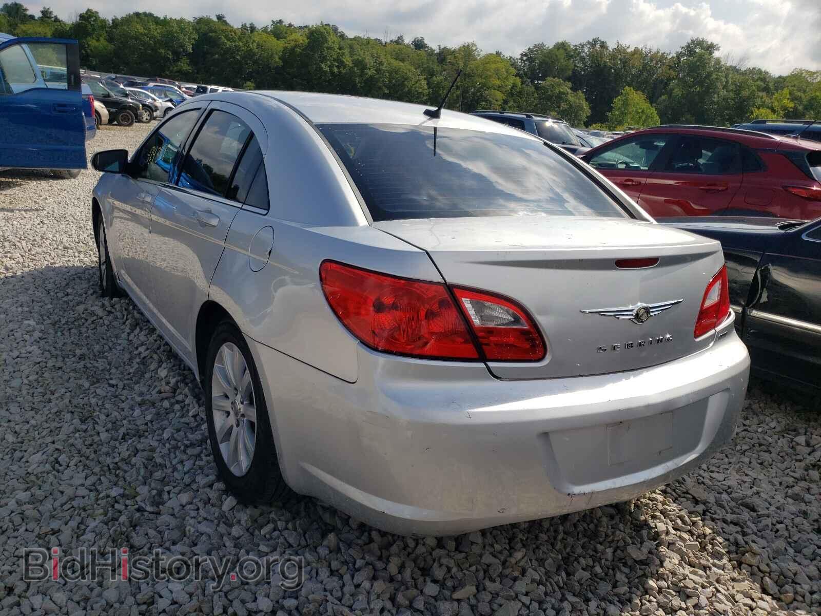 2010 CHRYSLER SEBRING - VIN: 1C3CC5FB3AN216797 - Фото 3