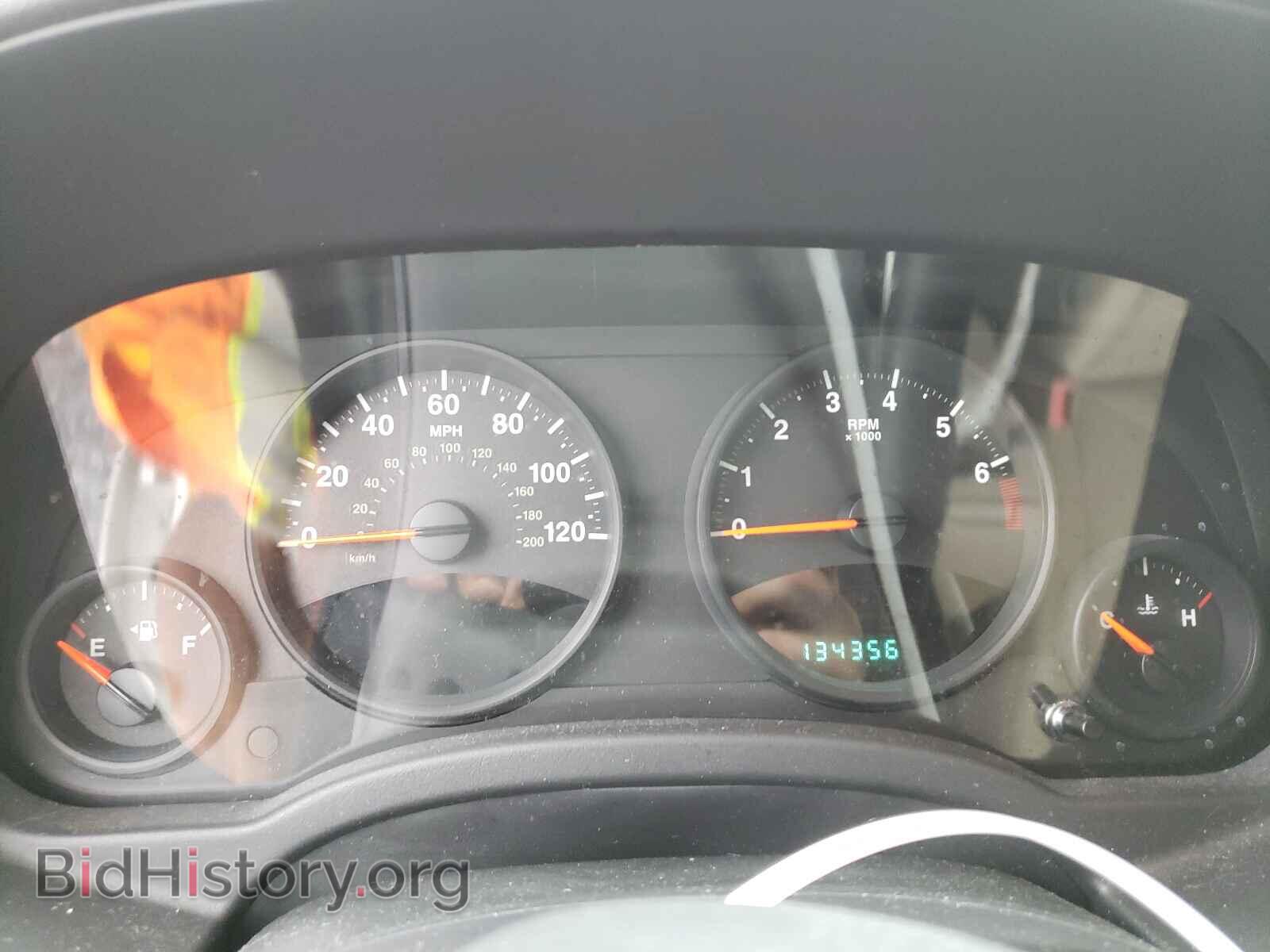 2011 JEEP COMPASS - VIN: 1J4NF1FB6BD158867 - Photo 8