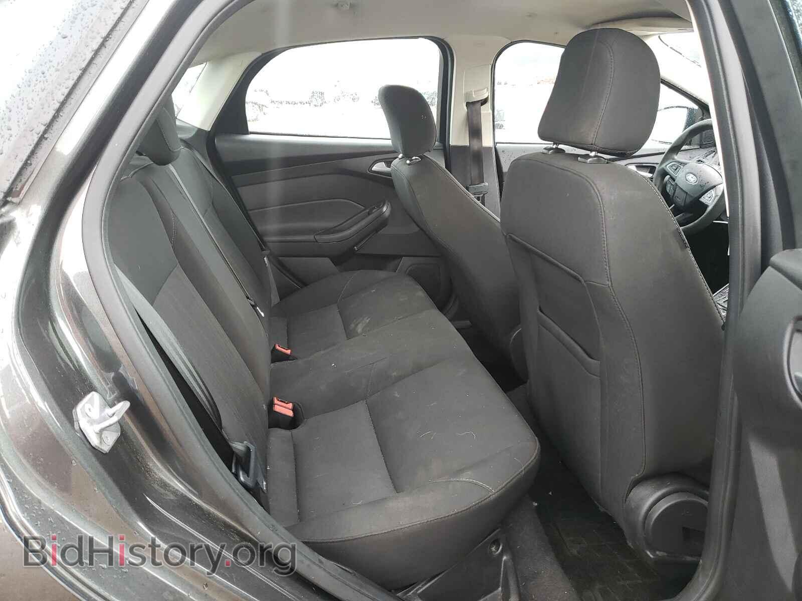 2017 FORD FOCUS - VIN: 1FADP3F25HL204946 - Photo 6