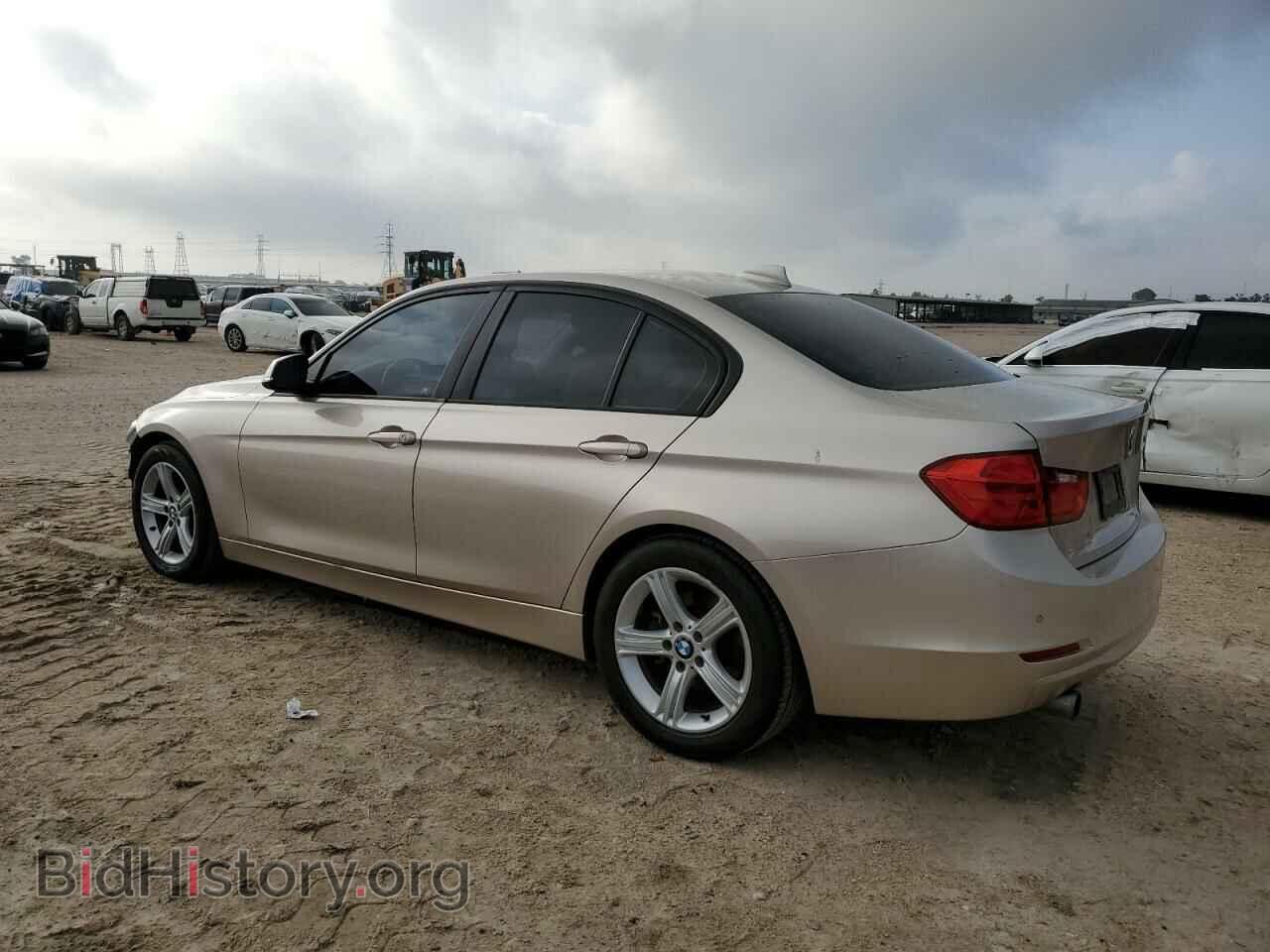 2015 BMW 3 SERIES - VIN: WBA3B1G54FNT05377 - Фото 2