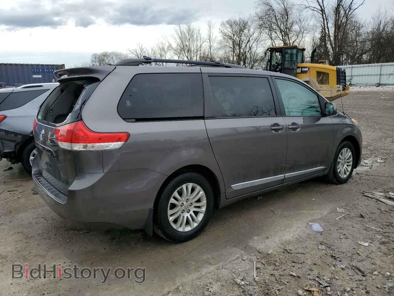 2013 TOYOTA All Models - VIN: 5TDYK3DC8DS307826 - Photo 3