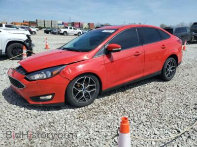 2017 Ford FOCUS SEL, красный — VIN 1FADP3H29HL203439, Copart