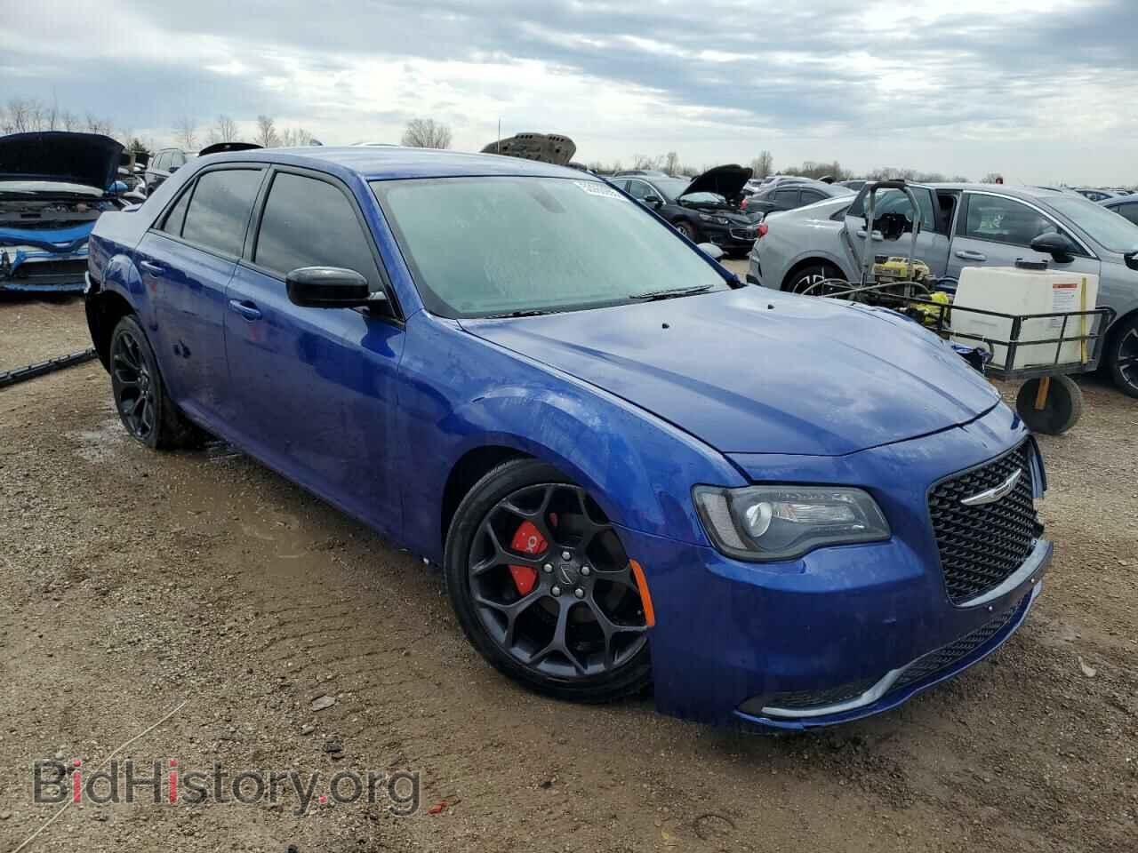 2019 CHRYSLER 300 - VIN: 2C3CCAAG0KH755545 - Фото 4