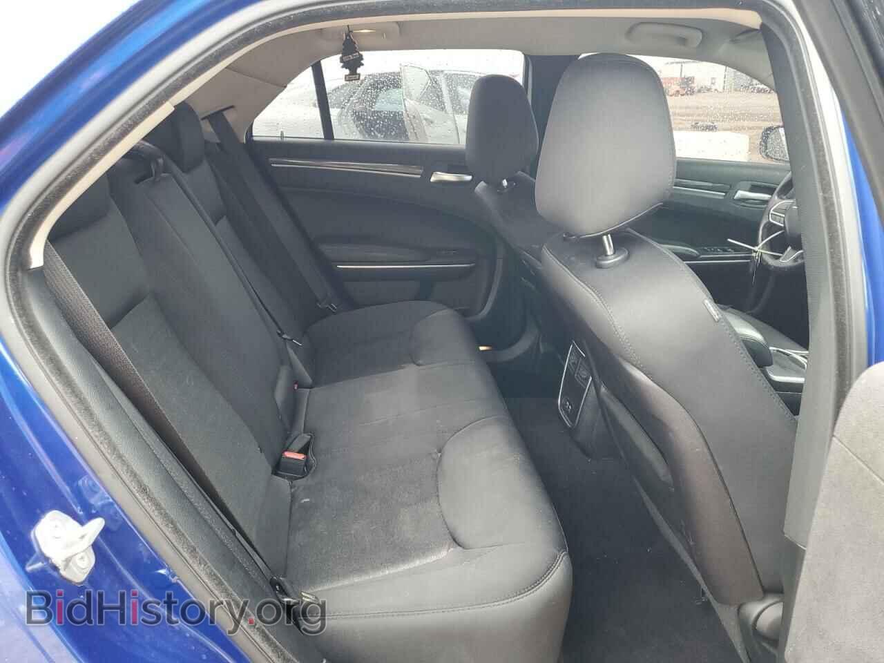 2019 CHRYSLER 300 - VIN: 2C3CCAAG0KH755545 - Фото 10