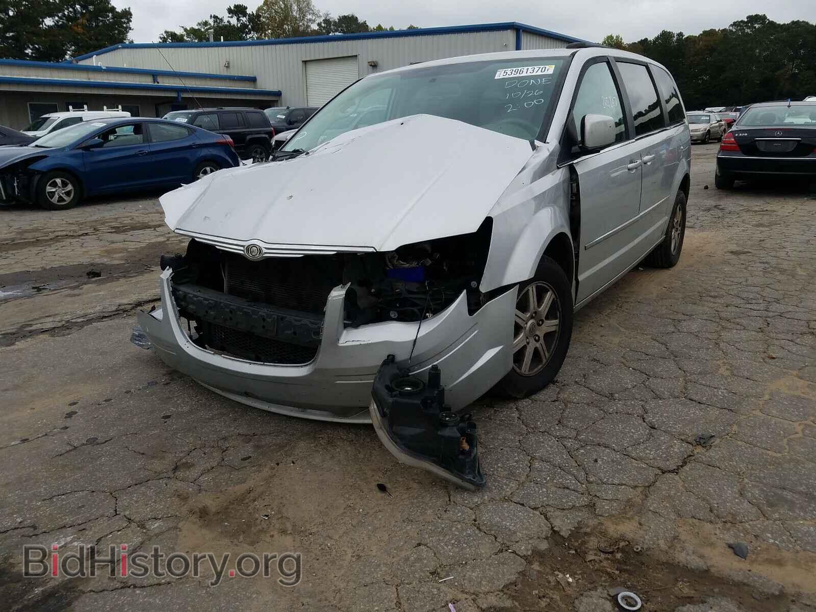 2010 CHRYSLER MINIVAN - VIN: 2A4RR5D15AR460625 - Фото 2