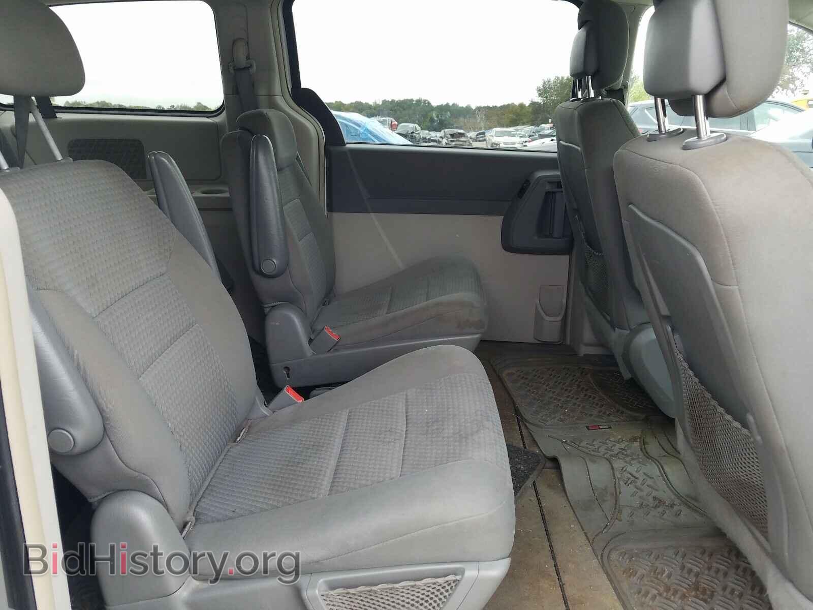 2010 CHRYSLER MINIVAN - VIN: 2A4RR5D15AR460625 - Фото 6