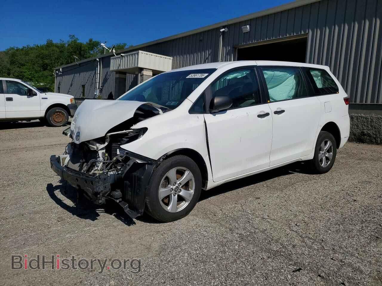 Photo 5TDZZ3DC9HS826826 - TOYOTA SIENNA 2017
