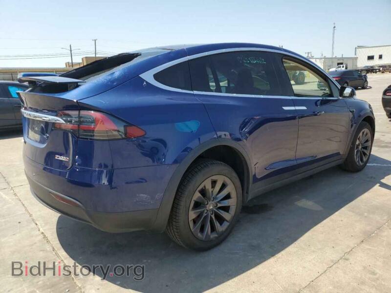 2017 Tesla MODEL X (VIN 5YJXCDE47HF062727) — фото 3 из 12