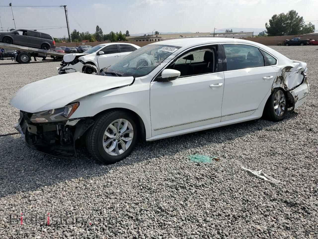 Photo 1VWAT7A33HC086036 - VOLKSWAGEN PASSAT 2017