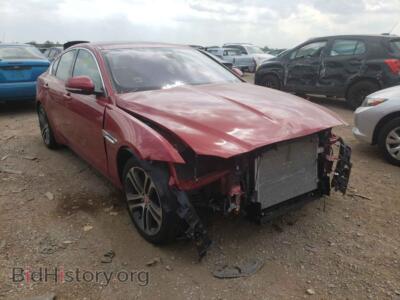 2017 Jaguar XE XE Premium, красный — VIN SAJAJ4BV7HA970307, Copart