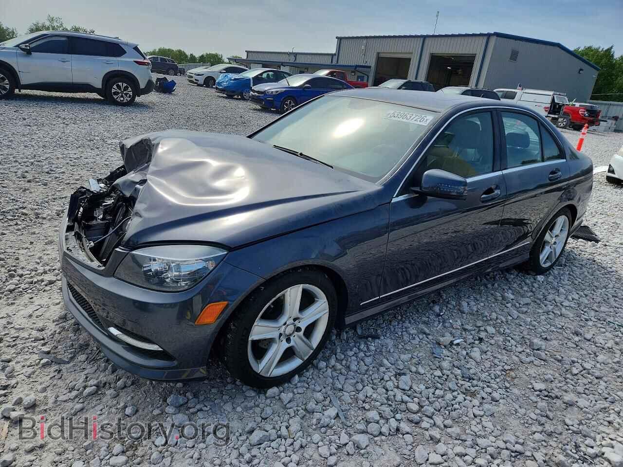 Photo WDDGF8BB0BR137809 - MERCEDES-BENZ C-CLASS 2011