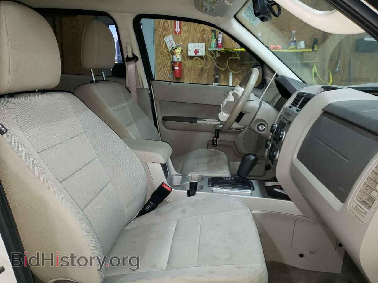 2011 FORD ESCAPE - VIN: 1FMCU9DG9BKA16746 - Фото 5