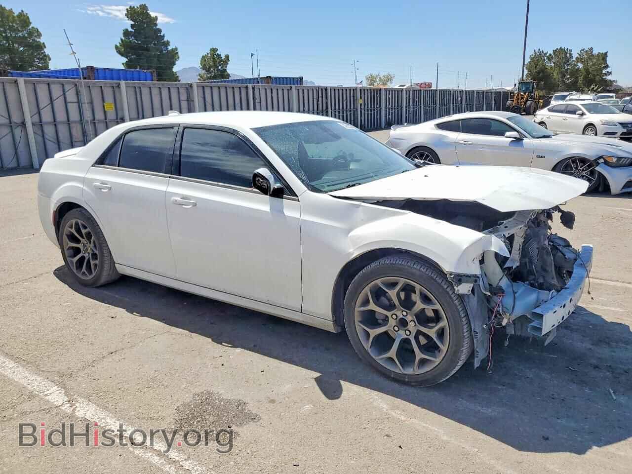 2018 CHRYSLER 300 - VIN: 2C3CCABG8JH191561 - Фото 4