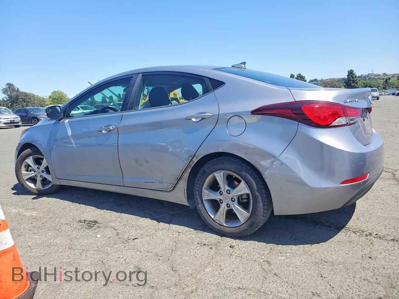 2016 HYUNDAI ELANTRA - VIN: 5NPDH4AE9GH778855 - Фото 2