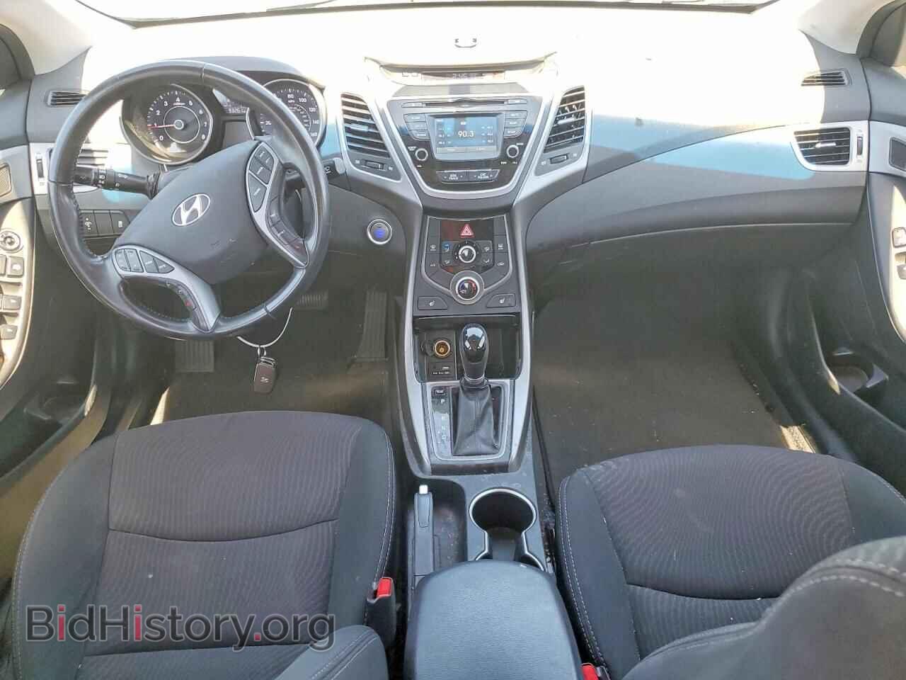 2016 HYUNDAI ELANTRA - VIN: 5NPDH4AE9GH778855 - Фото 8