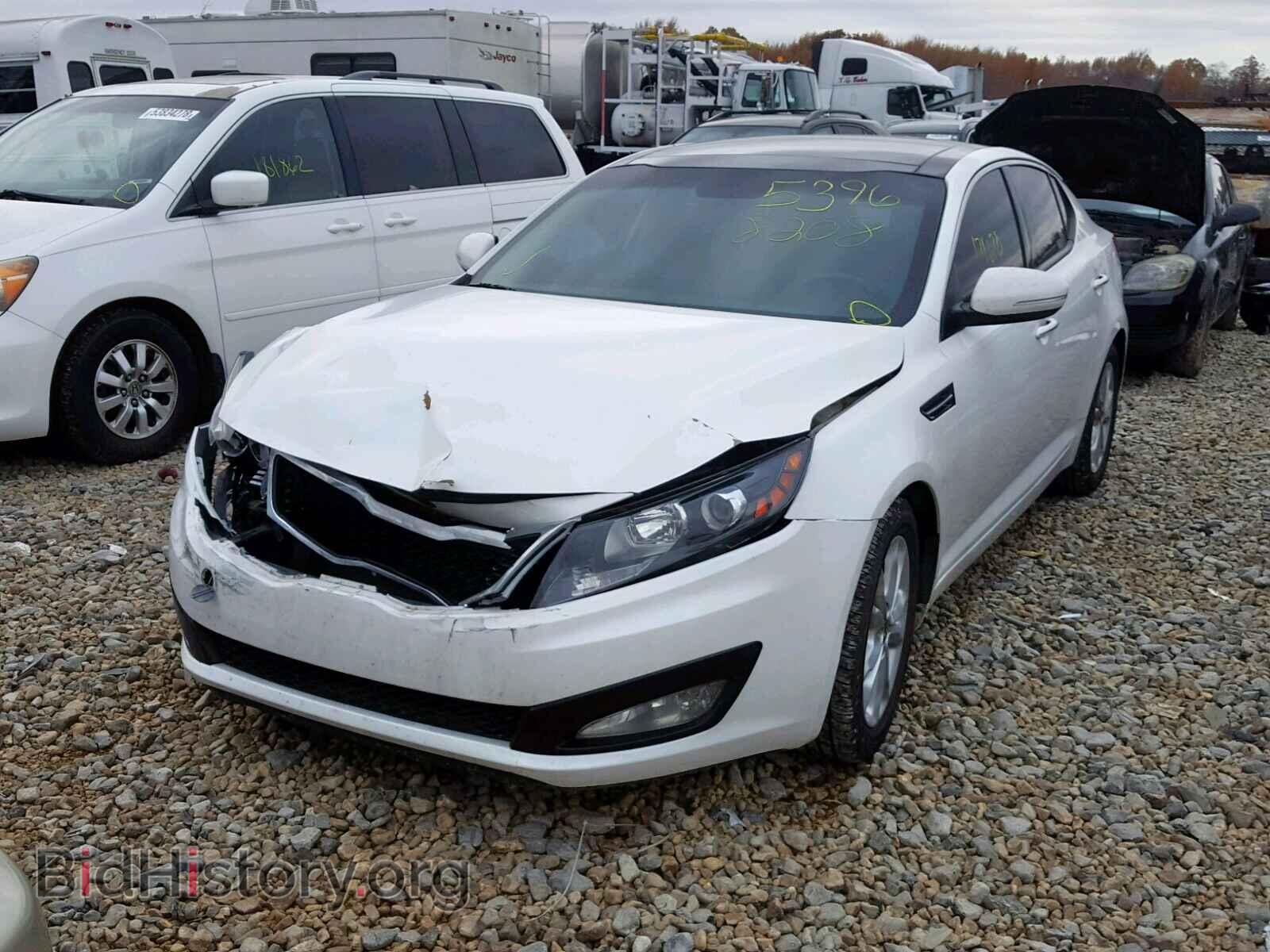 2011 KIA OPTIMA - VIN: KNAGN4A79B5137797 - Фото 2