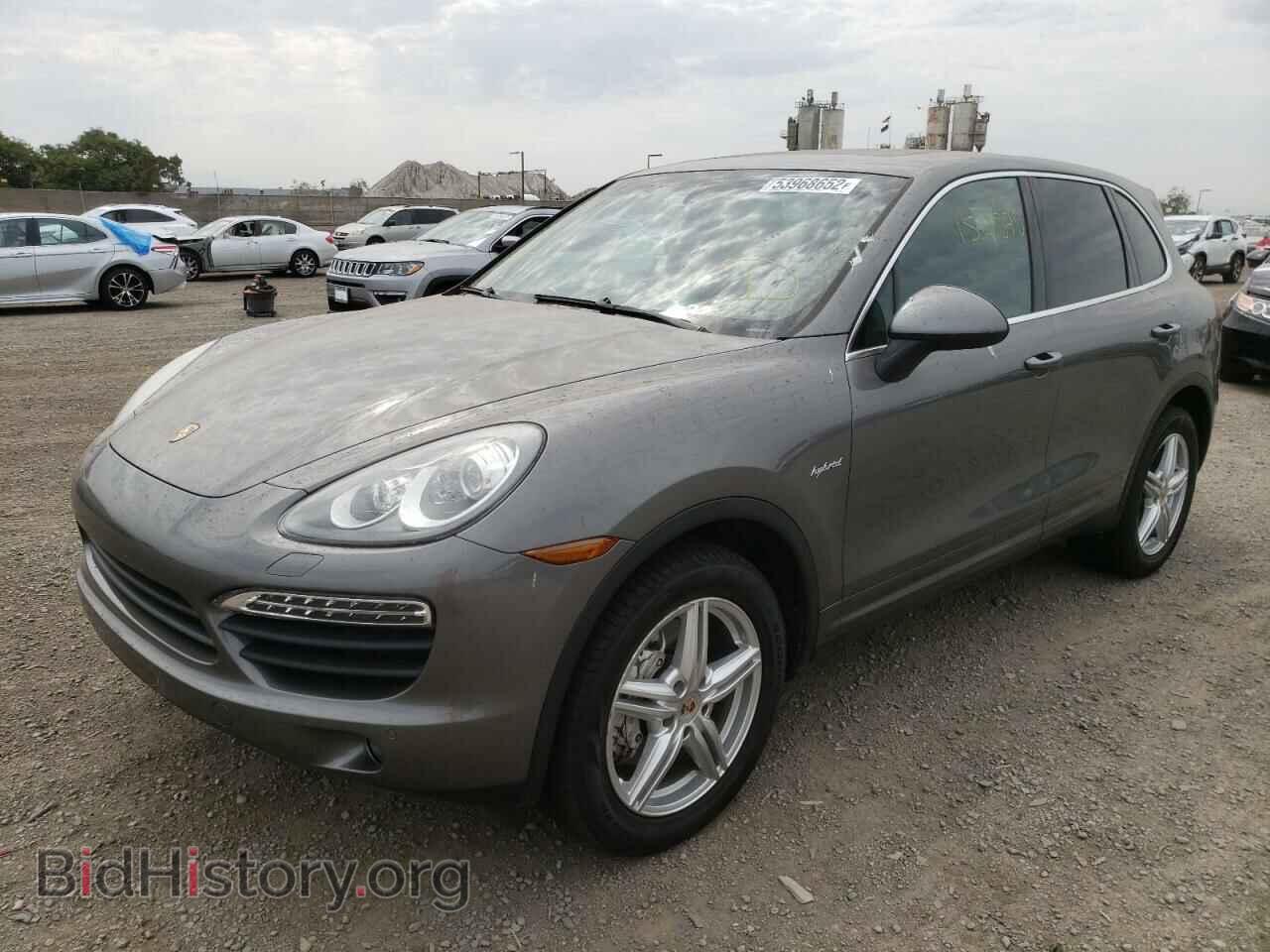 2013 PORSCHE CAYENNE - VIN: WP1AE2A28DLA14393 - Фото 2