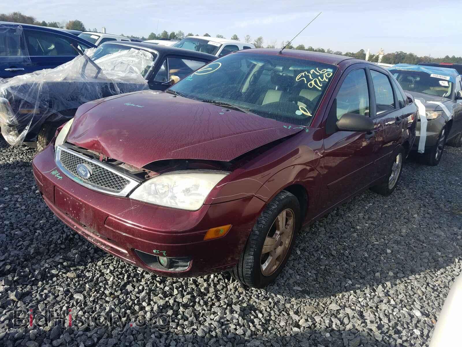 2007 FORD FOCUS - VIN: 1FAHP34N67W333516 - Фото 2