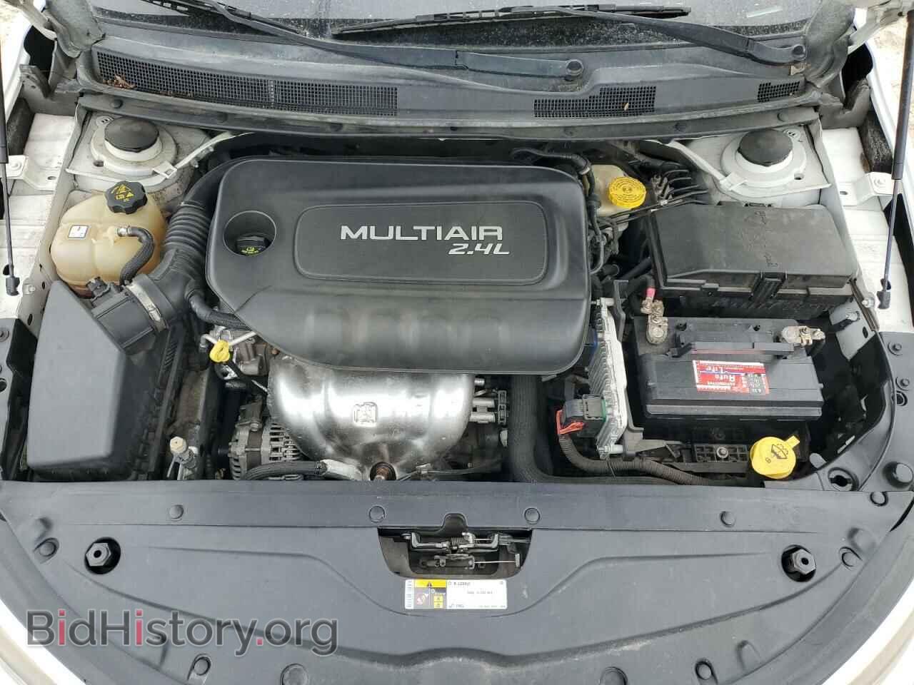 2015 CHRYSLER 200 - VIN: 1C3CCCAB3FN669174 - Фото 11