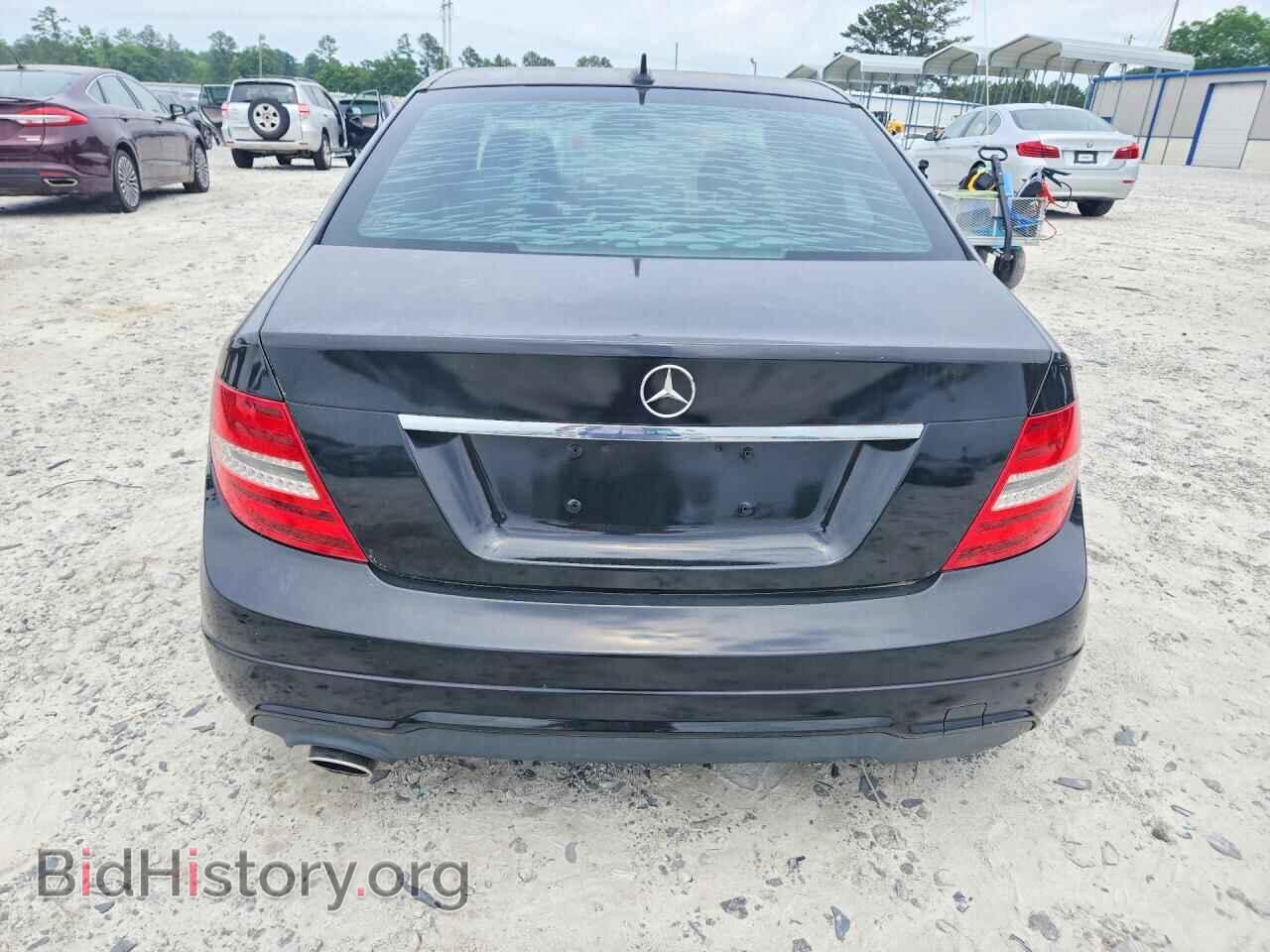 2013 MERCEDES-BENZ C-CLASS - VIN: WDDGF4HB0DA810180 - Фото 6