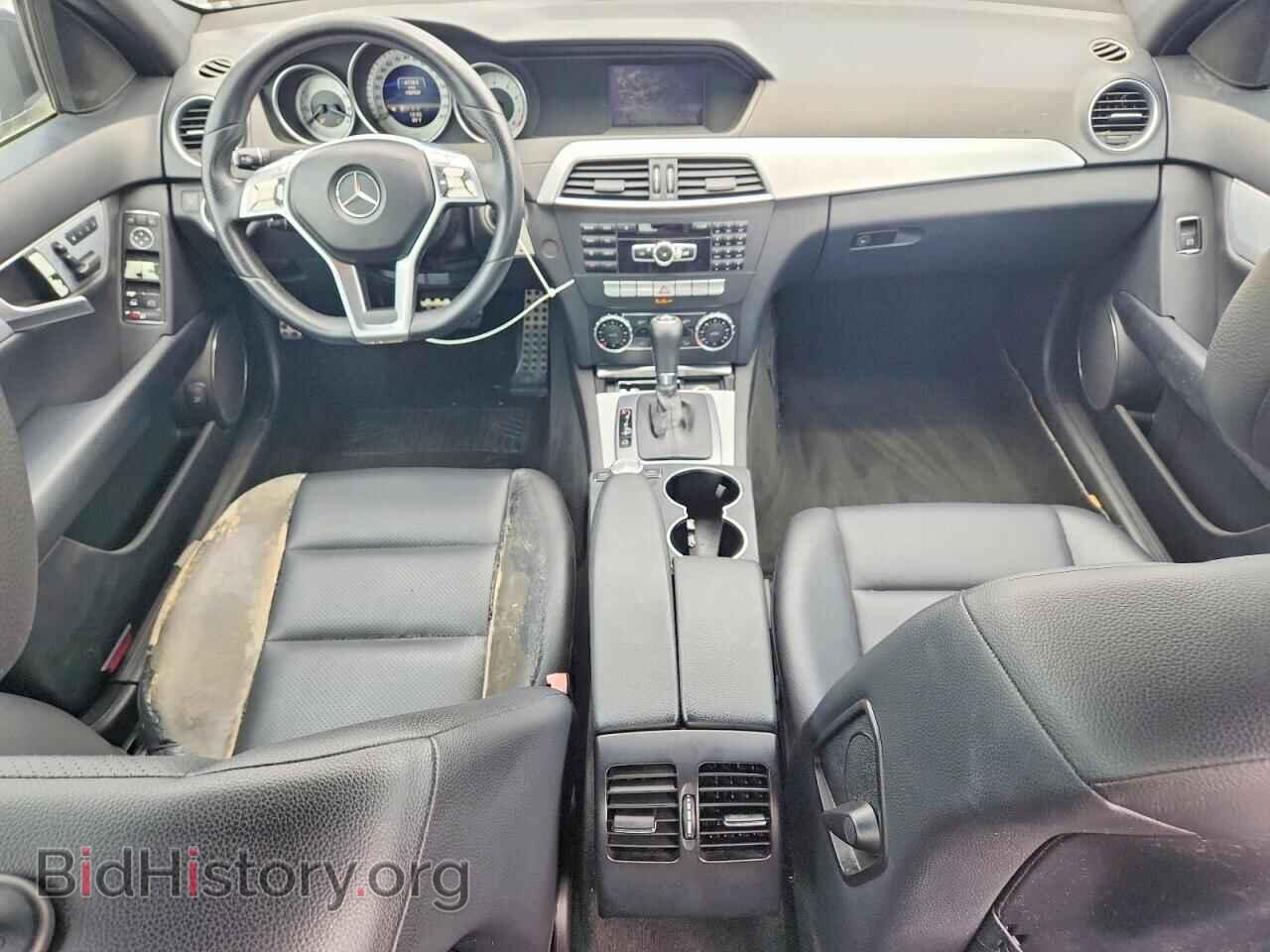 2013 MERCEDES-BENZ C-CLASS - VIN: WDDGF4HB0DA810180 - Фото 8