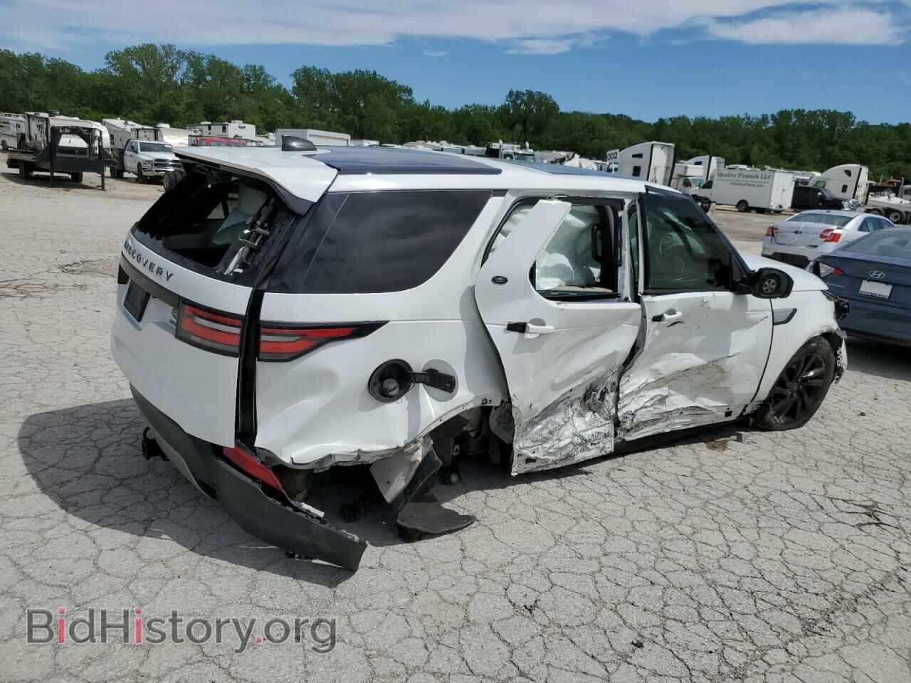 2017 LAND ROVER DISCOVERY - VIN: SALRRBBV5HA046813 - Фото 3