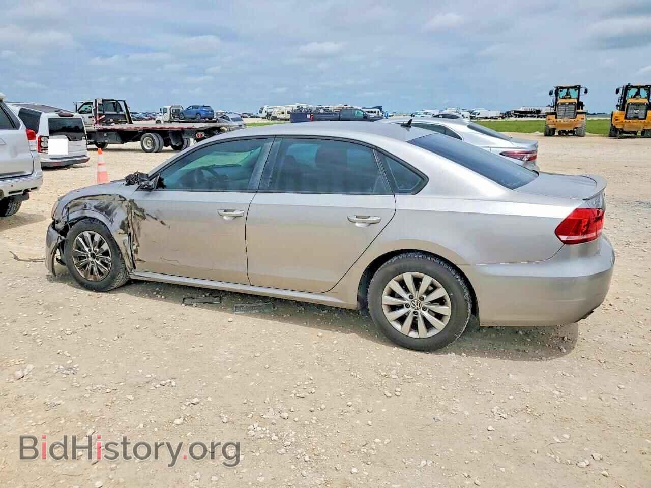 2012 VOLKSWAGEN PASSAT - VIN: 1VWAH7A39CC066142 - Фото 2