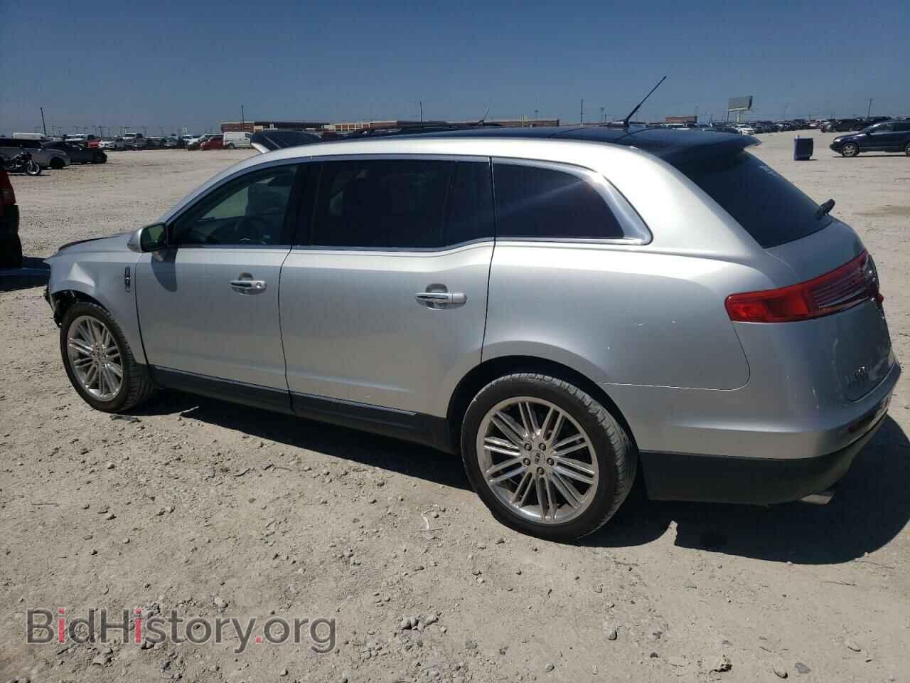 2014 LINCOLN MKT - VIN: 2LMHJ5AT5EBL53880 - Photo 2