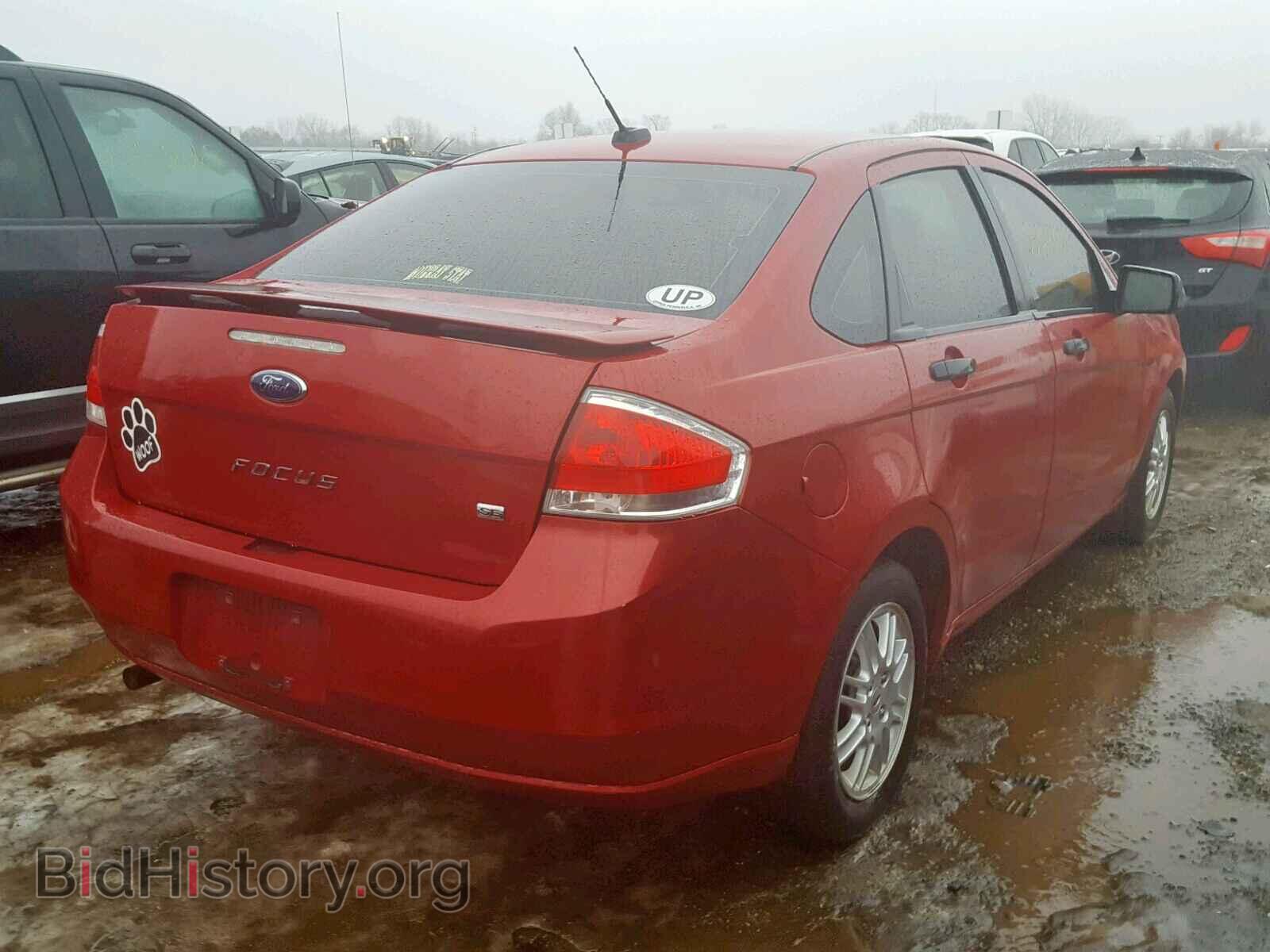 2010 FORD FOCUS - VIN: 1FAHP3FN8AW166385 - Photo 4