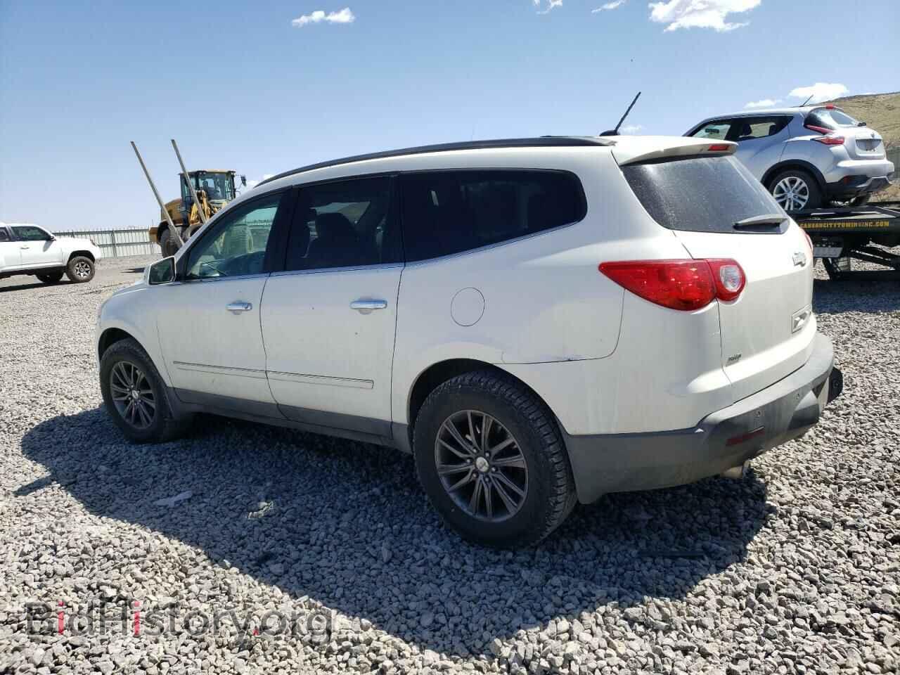 2012 CHEVROLET TRAVERSE - VIN: 1GNKVLED7CJ278455 - Фото 2