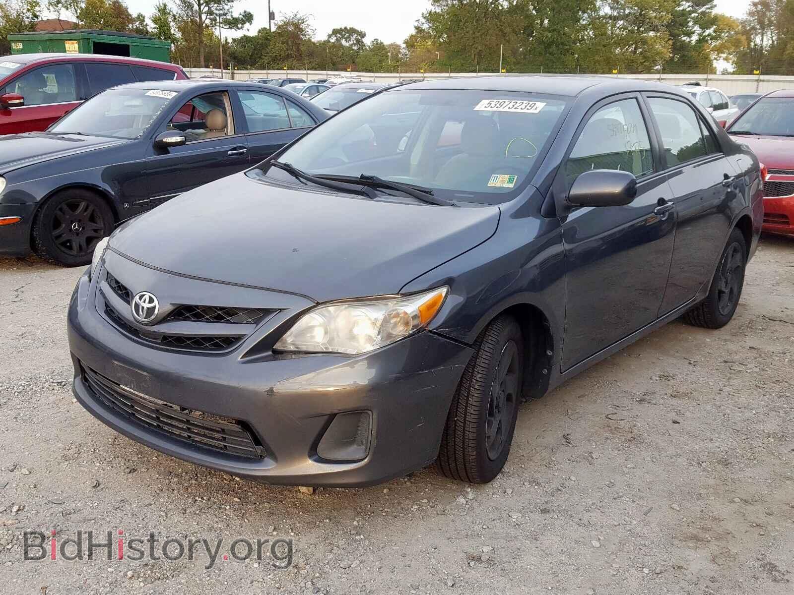 2011 TOYOTA COROLLA BA - VIN: 2T1BU4EEXBC588166 - Фото 2