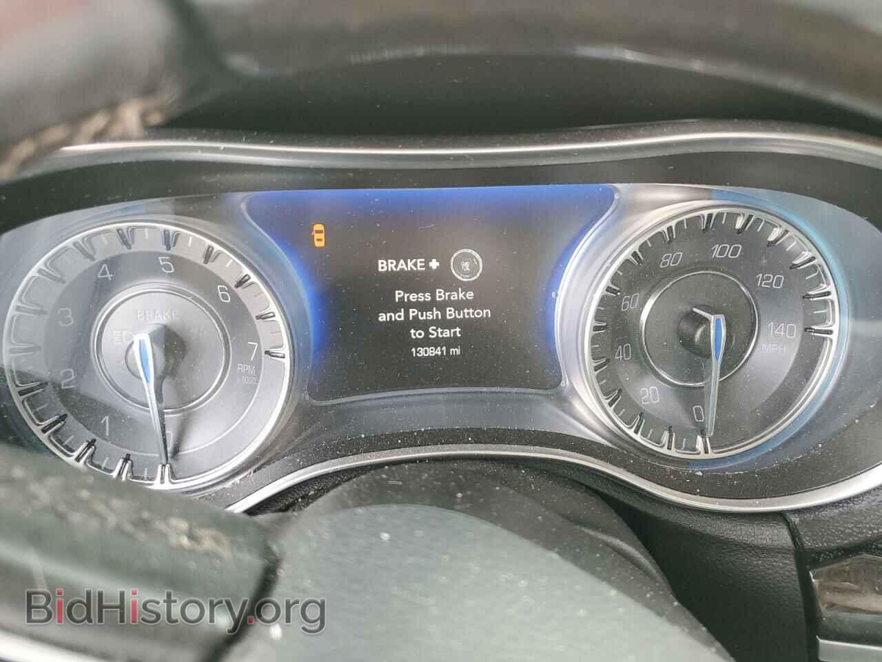 2019 CHRYSLER 300 - VIN: 2C3CCAEG4KH536338 - Фото 9