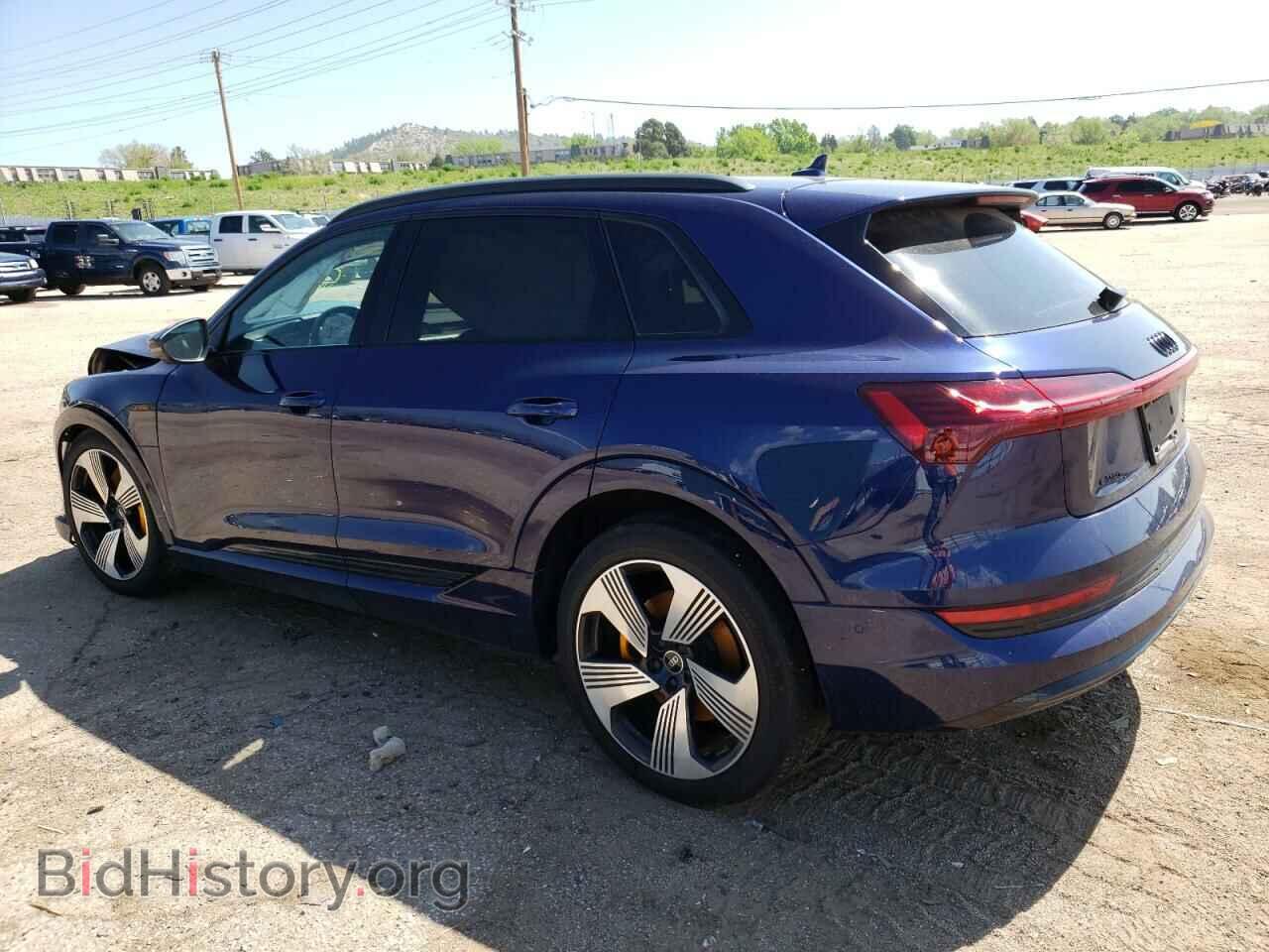 2022 AUDI E-TRON - VIN: WA1LAAGE0NB013077 - Фото 2