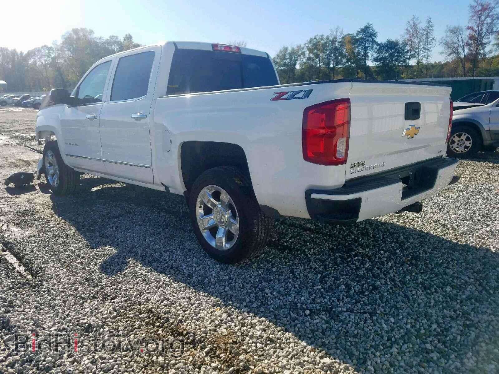 2018 CHEVROLET SILVERADO - VIN: 3GCUKSEC1JG552081 - Фото 3