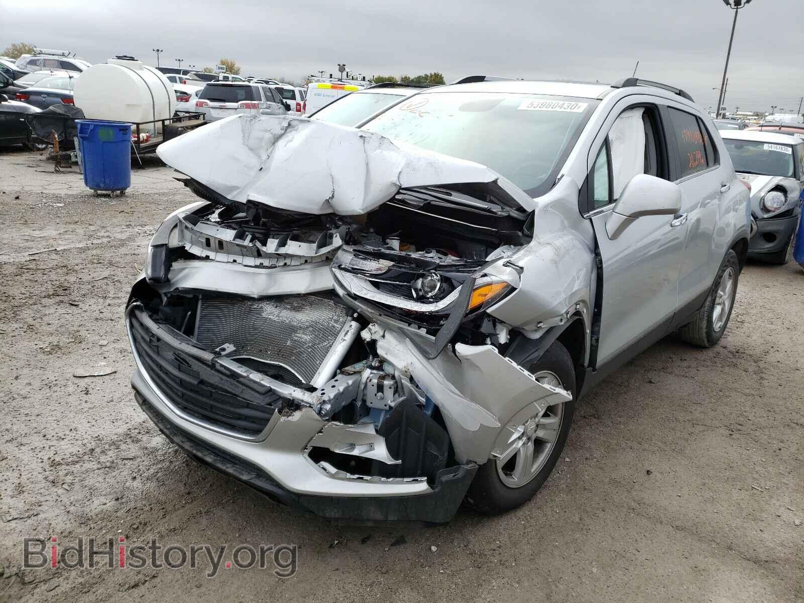 2017 CHEVROLET TRAX - VIN: 3GNCJLSB2HL245477 - Фото 2