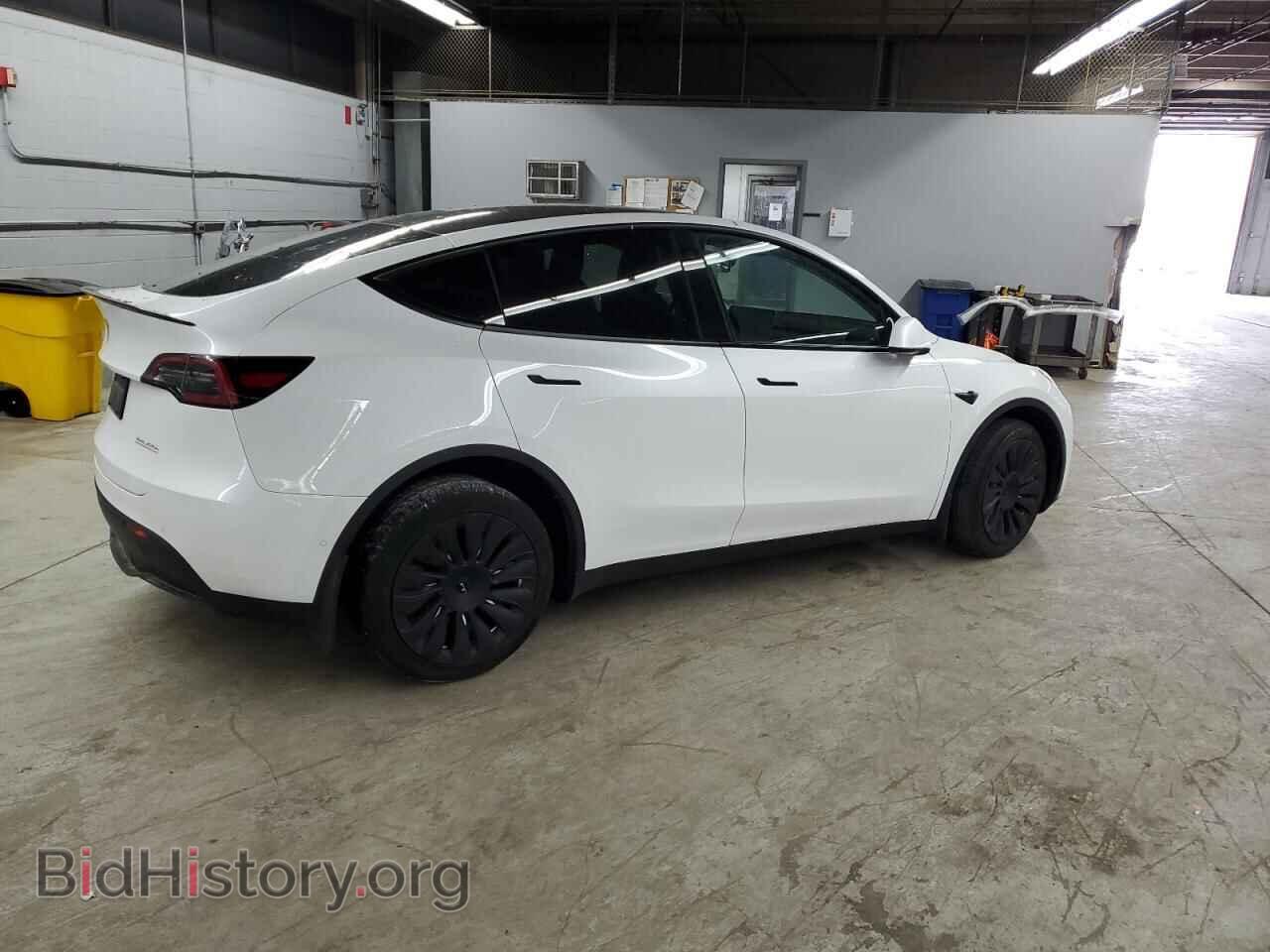 2022 TESLA MODEL Y - VIN: 7SAYGDEE5NF315866 - Фото 3