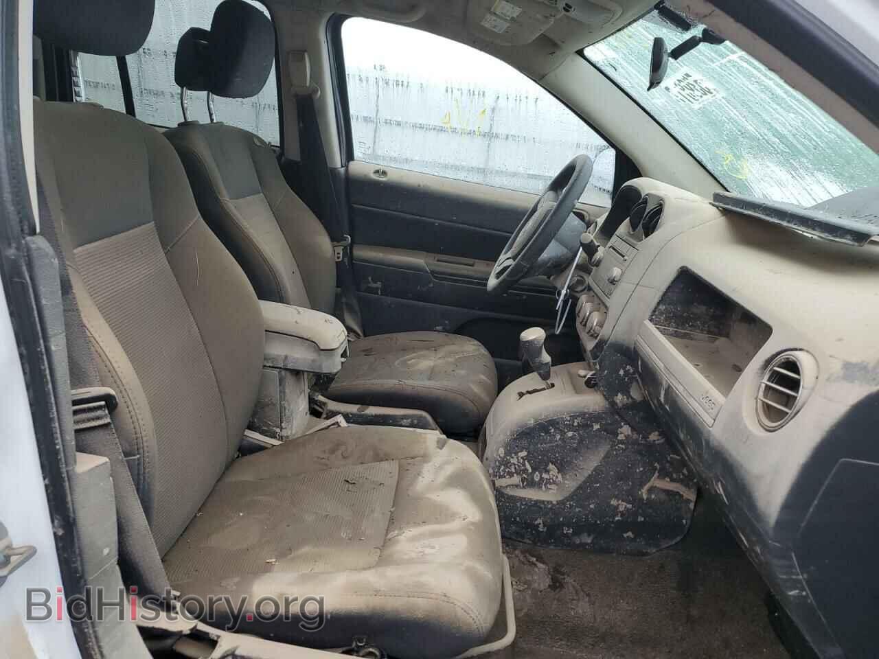 2012 JEEP COMPASS - VIN: 1C4NJDBB9CD520381 - Фото 5