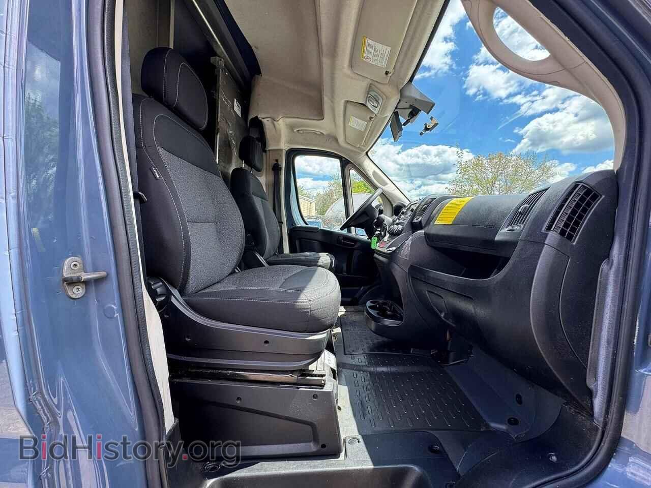 2019 RAM All Models - VIN: 3C6URVJGXKE558617 - Фото 5