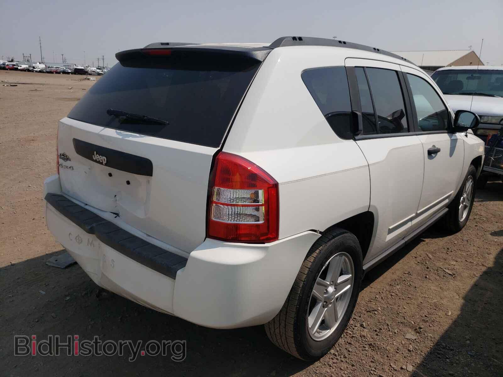 2009 JEEP COMPASS - VIN: 1J4FF47B69D118013 - Photo 4
